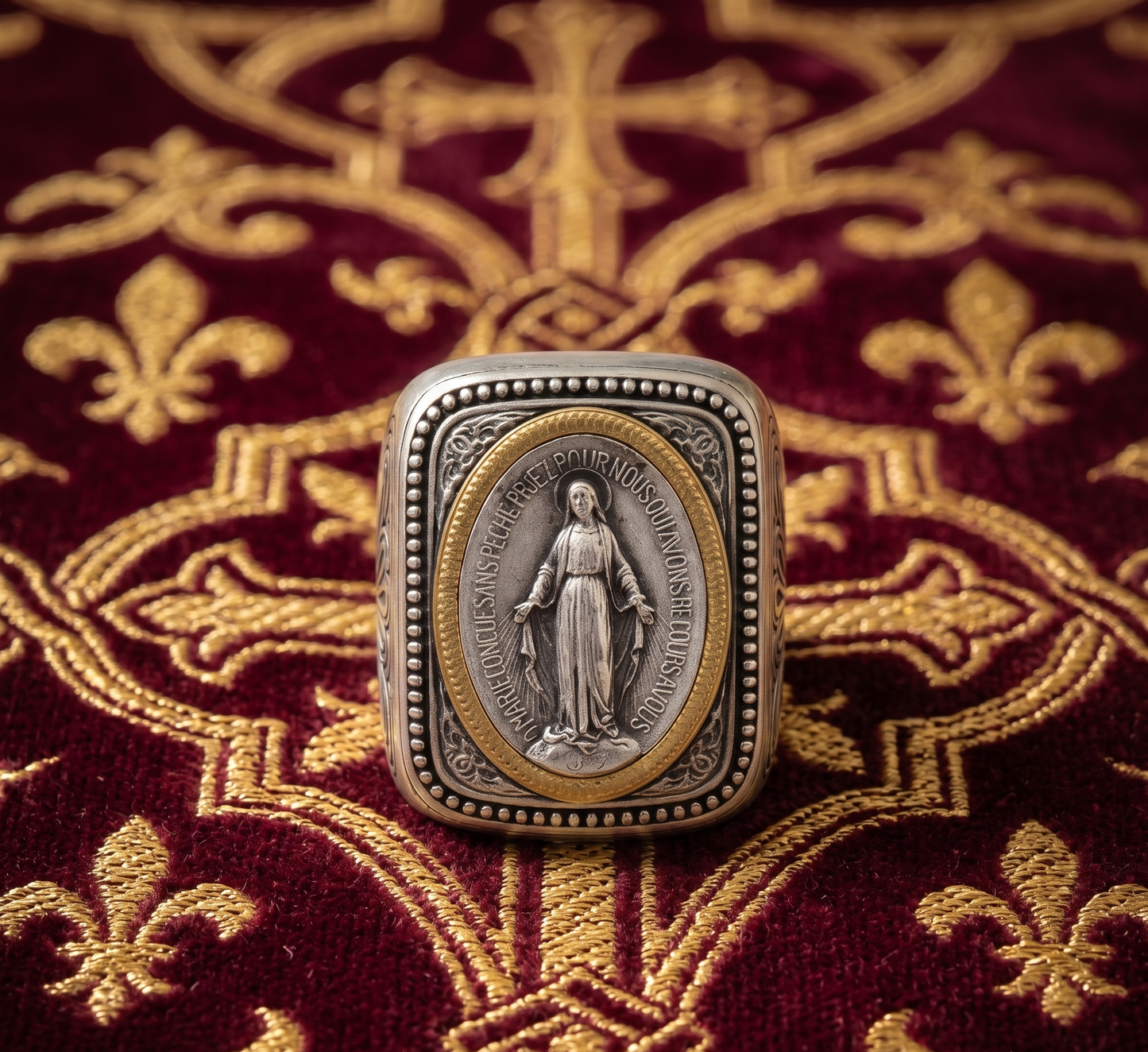 Chevalière "Regina" – La Médaille Miraculeuse