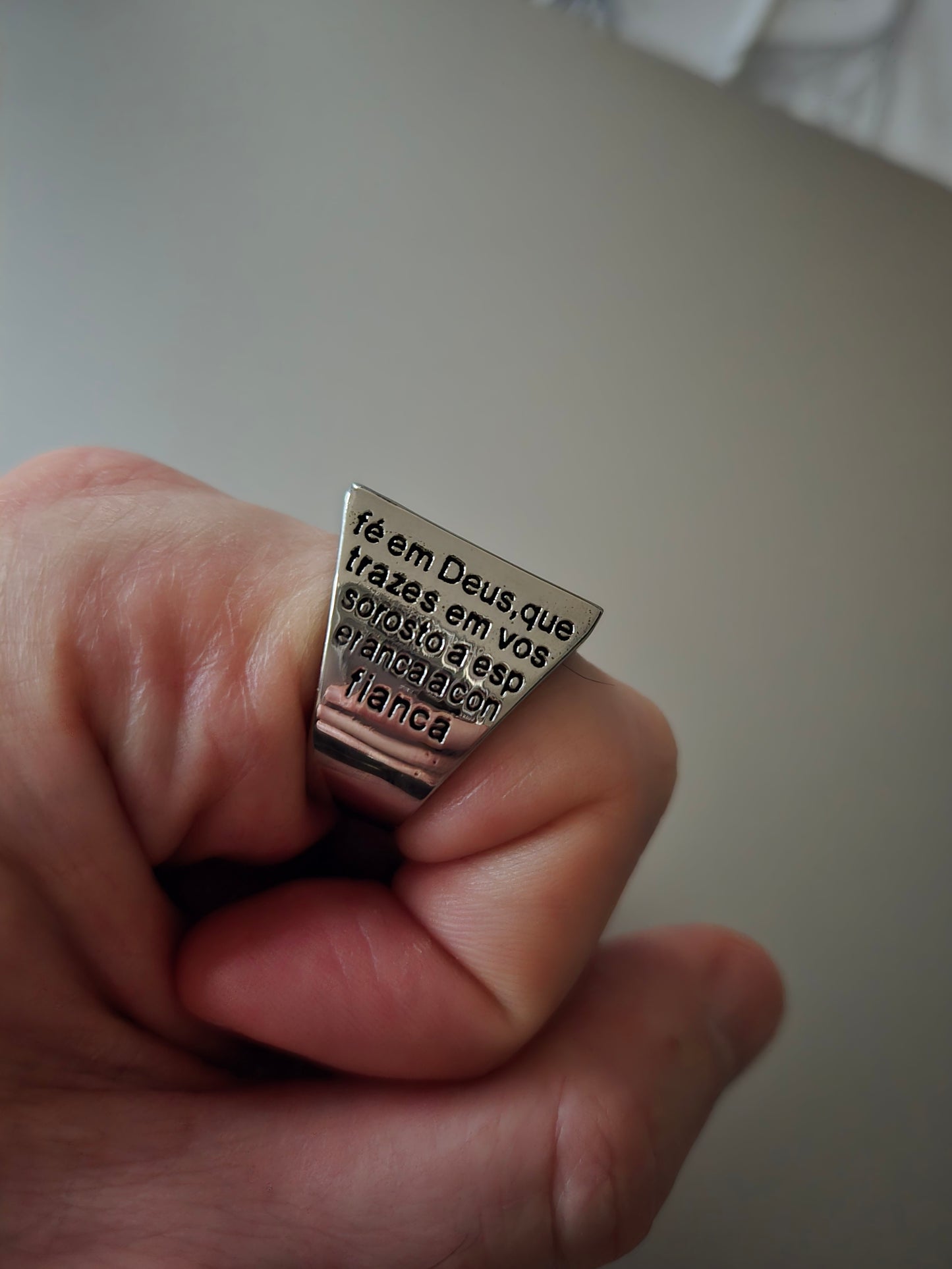 Chevalière "Invictus" – Le Sceau du Triomphe ( Stock limité ! / Notre chevalière la plus portée🔥 )