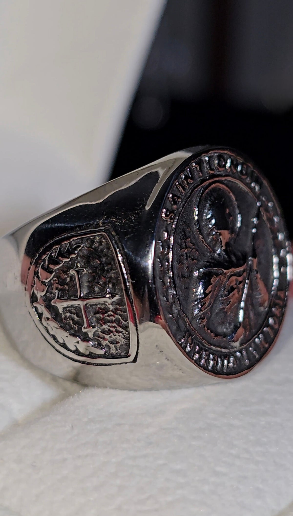 Chevalière « Saint Longin » – Le Triomphe de la Lumière