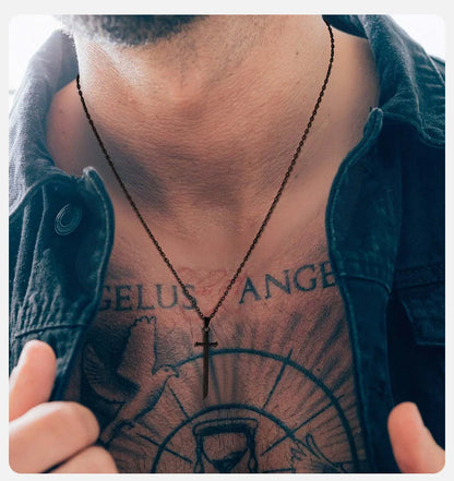 Pendentif "Gladius" – La Lame de la Persévérance