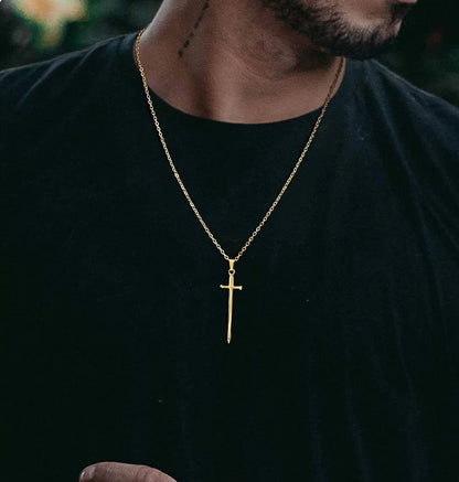 Pendentif "Gladius" – La Lame de la Persévérance