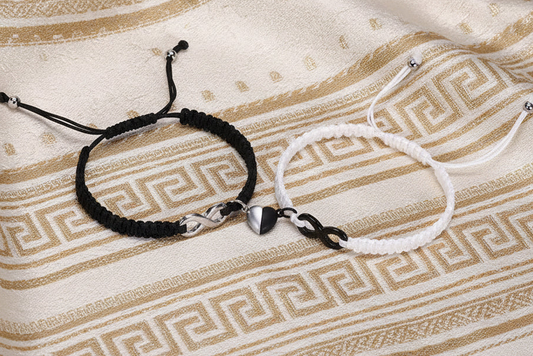 Duo "Infinitas" – Les Liens Entrelacés