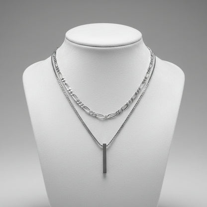 Collier "L'Équilibre" – Double Chaîne & Pendentif Barre Verticale